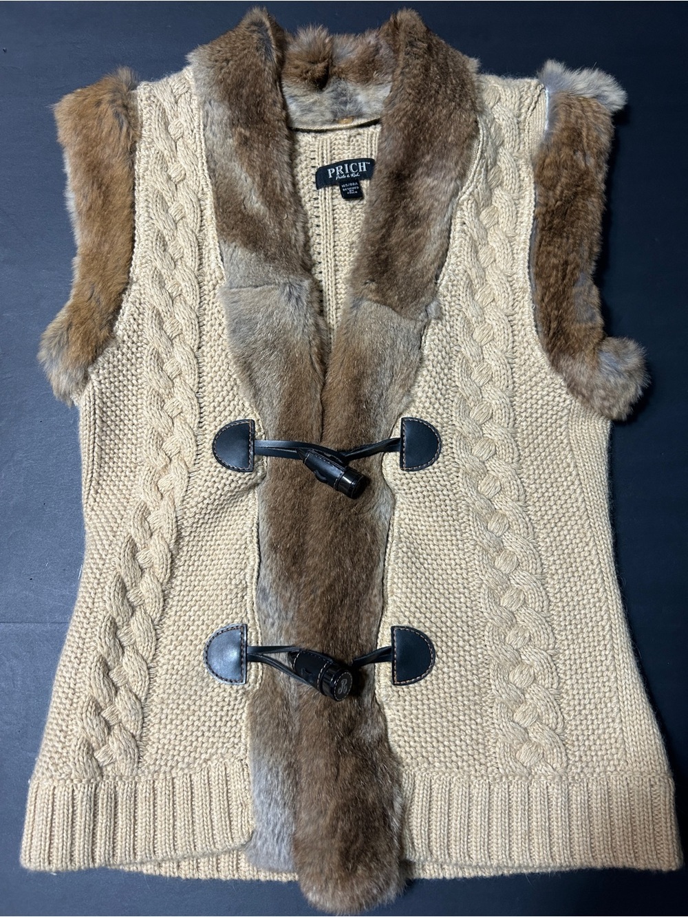 Cream Cable-Knit Fur-Trim Toggle Vest